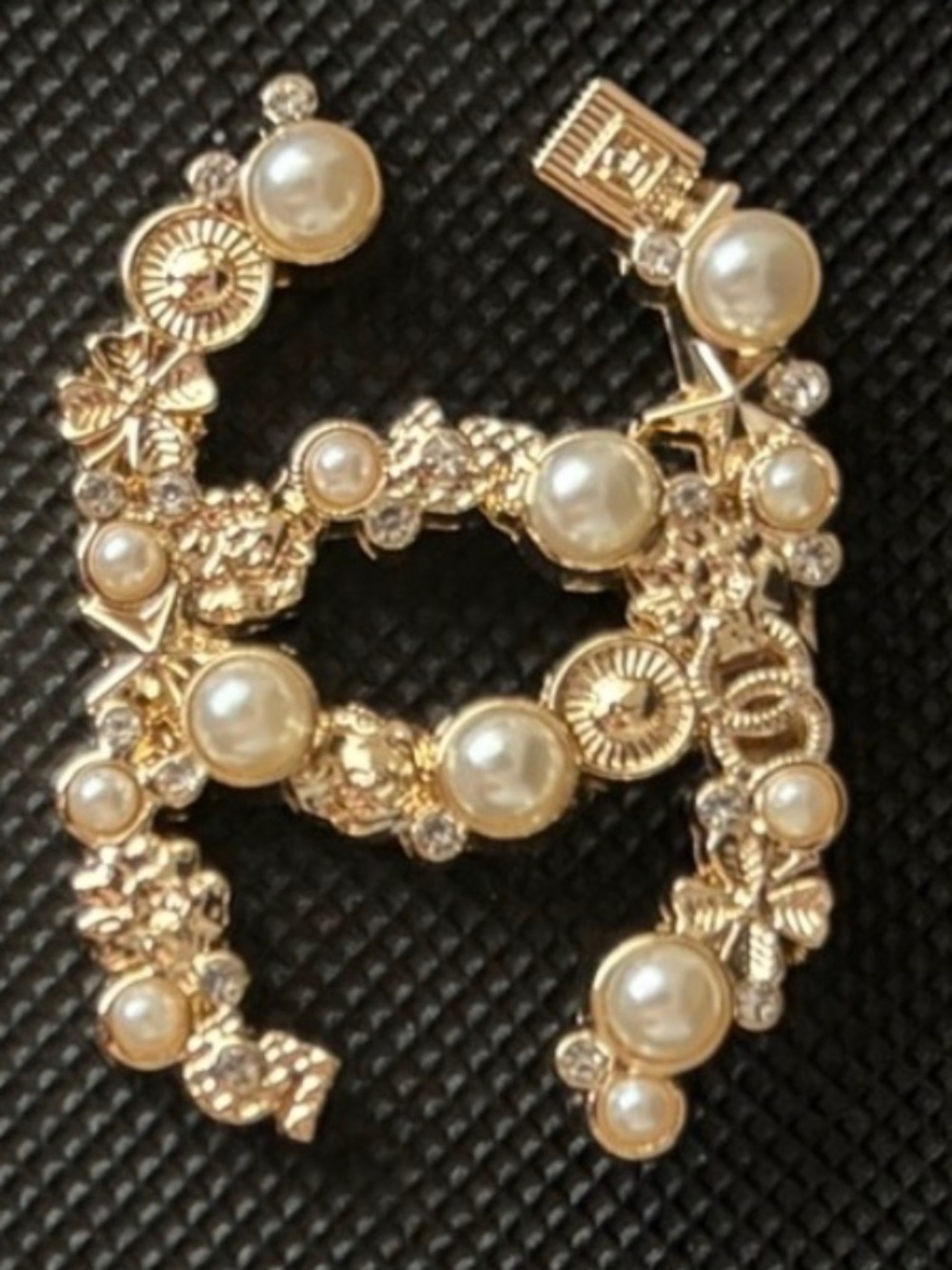 Chanel Gold Classic Pearl Crystal Cc Logo Pin Brooch - Picture 4 of 7